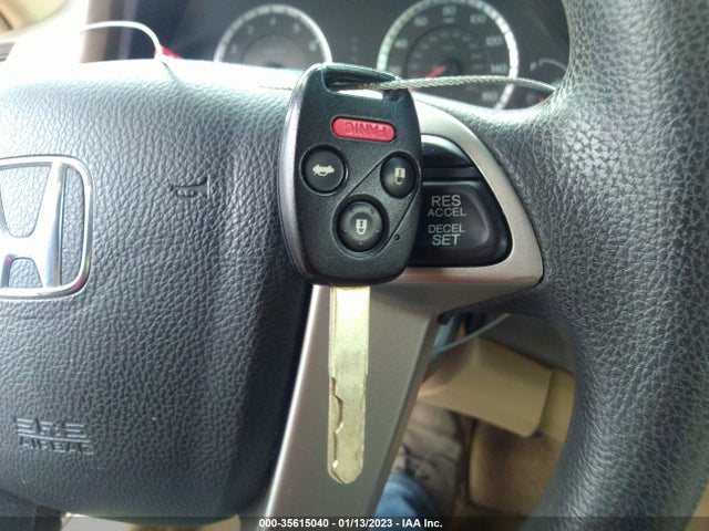 2009 HONDA ACCORD SDN LX-P VIN: 1HGCP26419A036755