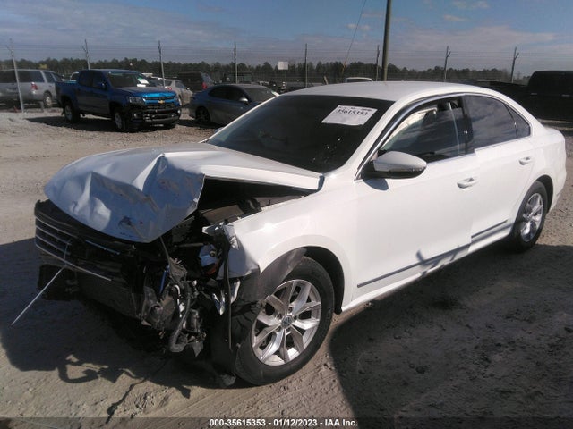 1VWAT7A30HC077584 Volkswagen Passat 1.8t S