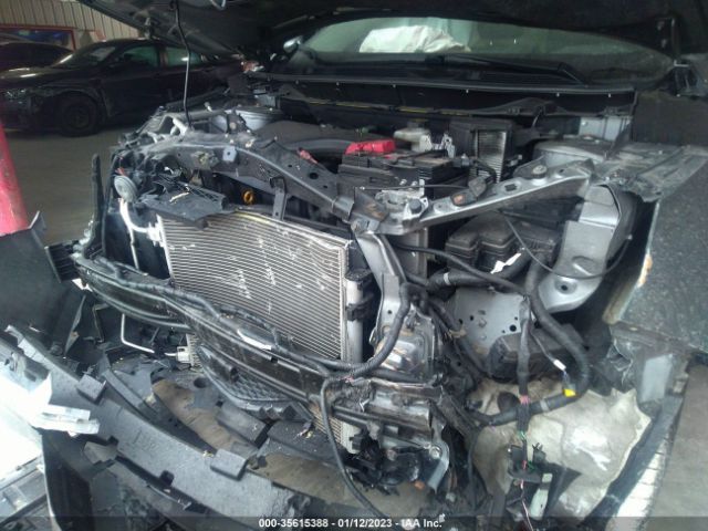 JN1BJ1CR1HW111948 Nissan Rogue Sport Sv