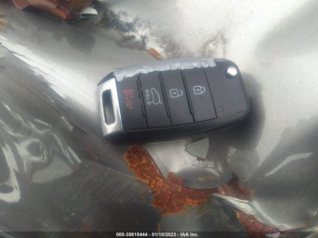 KIA Soul Base 2016 KNDJN2A2XG7328240 Image 3