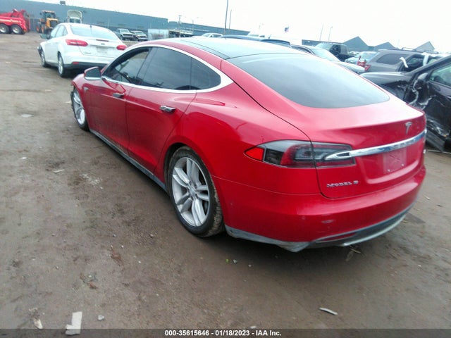 2016 Tesla Model S, VIN: 5YJSA1E29GF129663