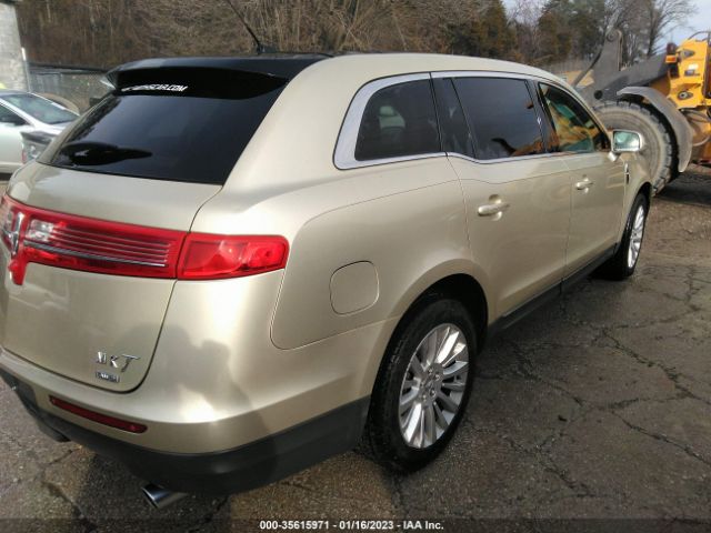 2LMHJ5AR0ABJ16180 Lincoln MKT