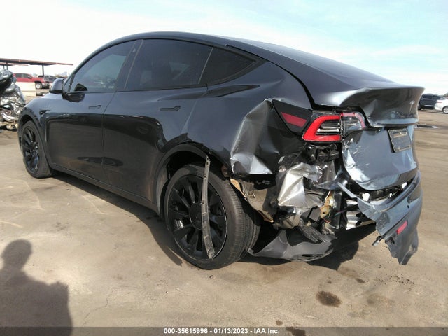 Tesla Model Y Long Range 2021 5YJYGDEE8MF069066 Image 3