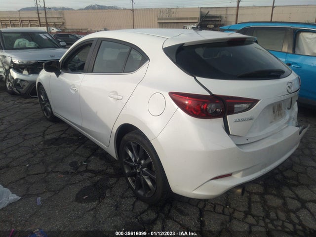 2018 Mazda 3, VIN: 3MZBN1L36JM272182