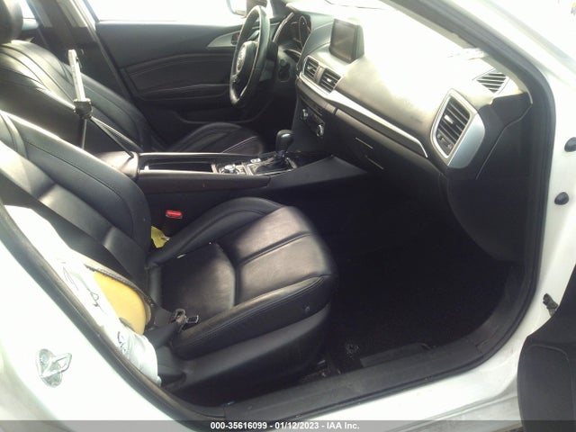 2018 Mazda 3, VIN: 3MZBN1L36JM272182