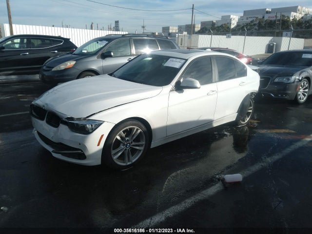 BMW 3 Series 320i 2016 WBA8E1G54GNU10418 Image 2