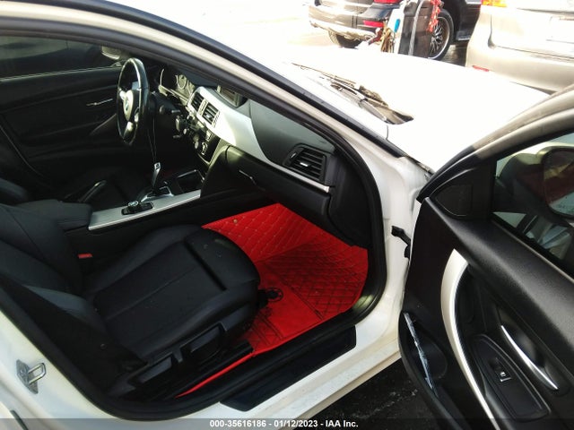 BMW 3 Series 320i 2016 WBA8E1G54GNU10418 Image 6