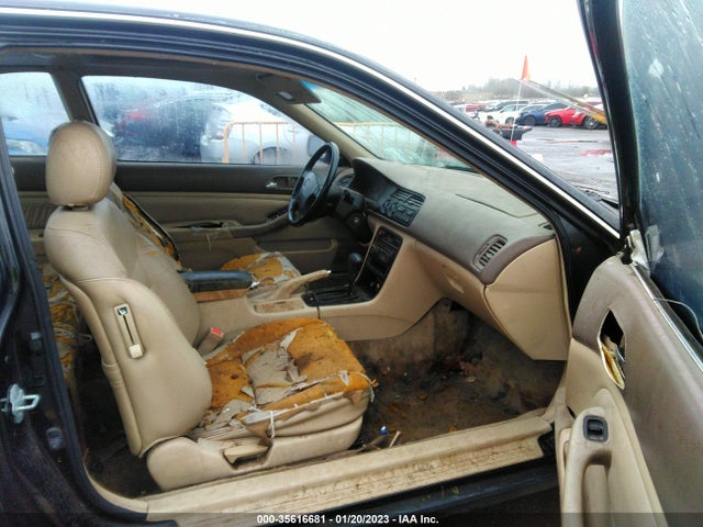 1994 HONDA ACCORD EX VIN: 1HGCD7260RA015036