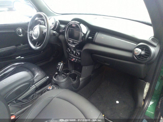 2021 Mini Hardtop, VIN: WMWXR3C03M2N47675
