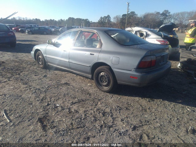 1997 HONDA ACCORD SDN LX VIN: 1HGCD5638VA222000