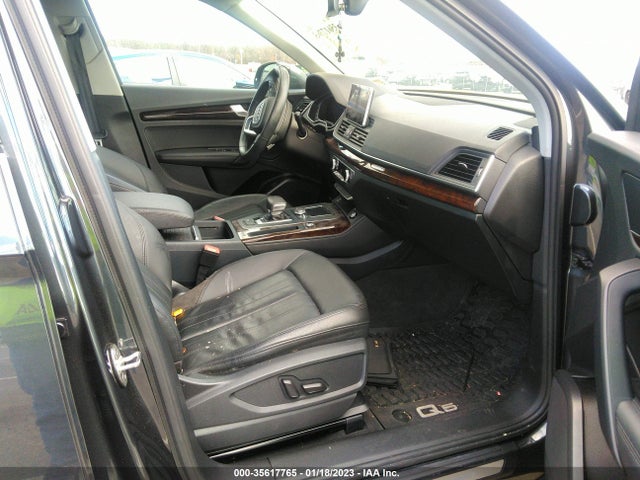 WA1BNAFY6K2049069 Audi Q5 Premium Plus
