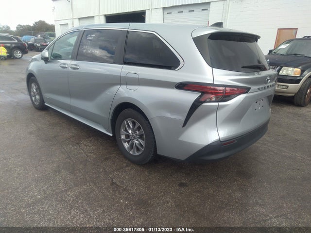 2021 Toyota Sienna, VIN: 5TDKRKEC6MS017787