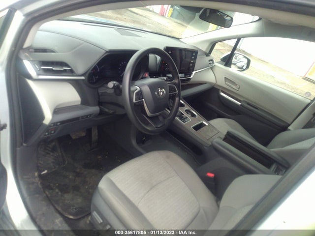 2021 Toyota Sienna, VIN: 5TDKRKEC6MS017787