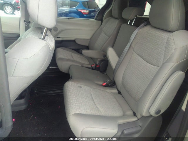 2021 Toyota Sienna, VIN: 5TDKRKEC6MS017787