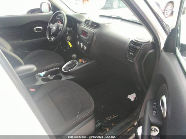 KNDJN2A29E7018674 KIA Soul Base