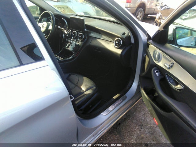 2017 MERCEDES-BENZ C-CLASS C 300 VIN: 55SWF4KB9HU208971