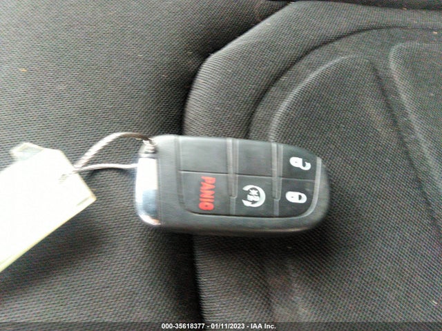 2021 Jeep Renegade, VIN: ZACNJDBB4MPM37005