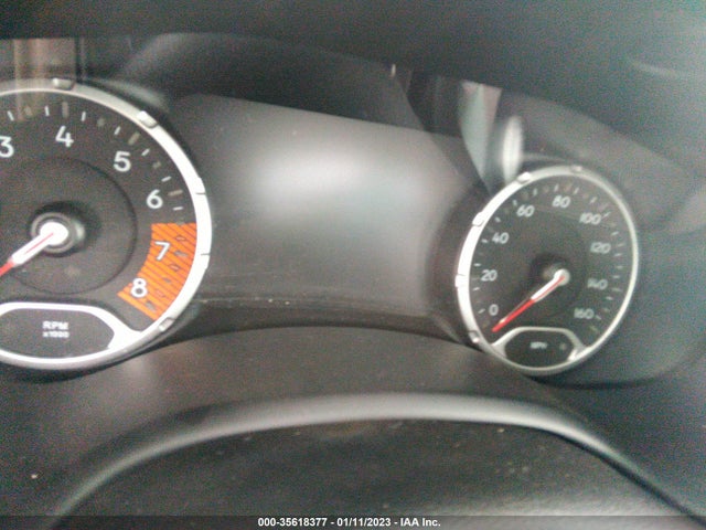 2021 Jeep Renegade, VIN: ZACNJDBB4MPM37005