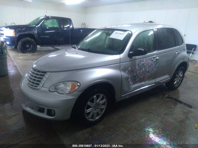 3A4GY5F95AT215673 Chrysler PT CRUISER CLASSIC