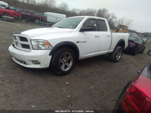 Dodge Ram 1500 Sport 2010 1D7RV1GT5AS204528 Image 2
