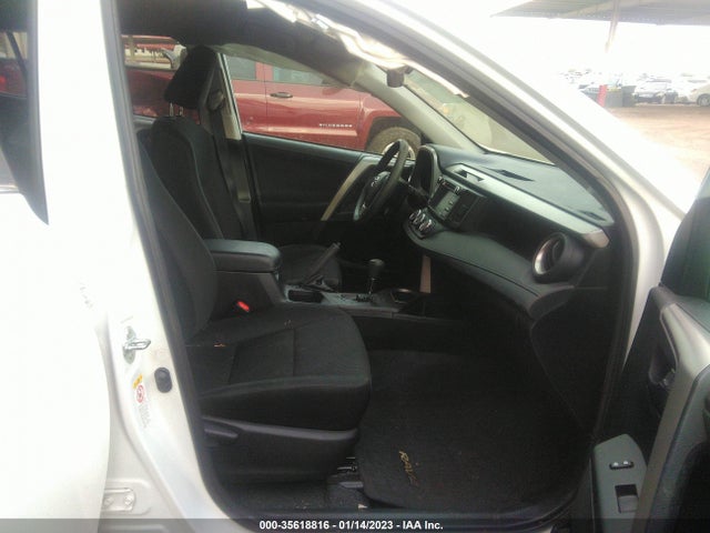 Toyota RAV4 LE 2017 2T3ZFREV5HW348883 Image 5