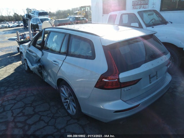 2020 Volvo V60, VIN: YV1102EK1L2383296