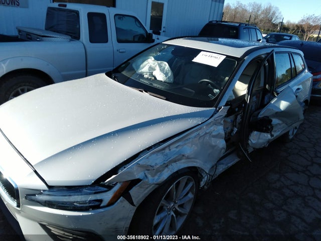 2020 Volvo V60, VIN: YV1102EK1L2383296