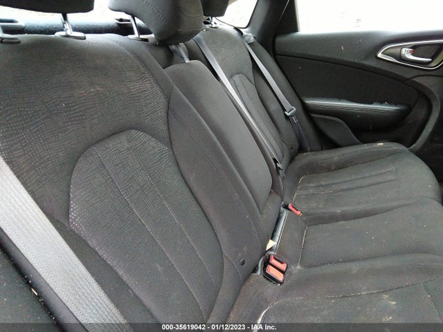 Chrysler 200 Limited 2016 1C3CCCAB0GN141674 Image 8