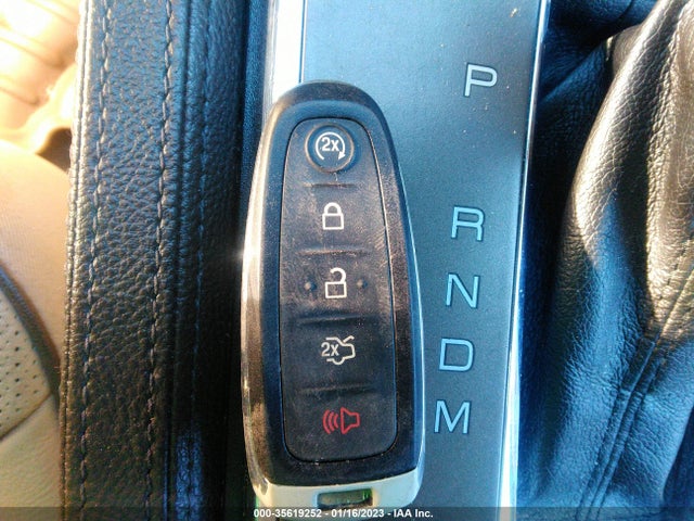 Lincoln MKX 2011 2LMDJ8JK4BBJ33827 Image 11