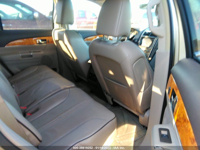 Lincoln MKX 2011 2LMDJ8JK4BBJ33827 Image 8
