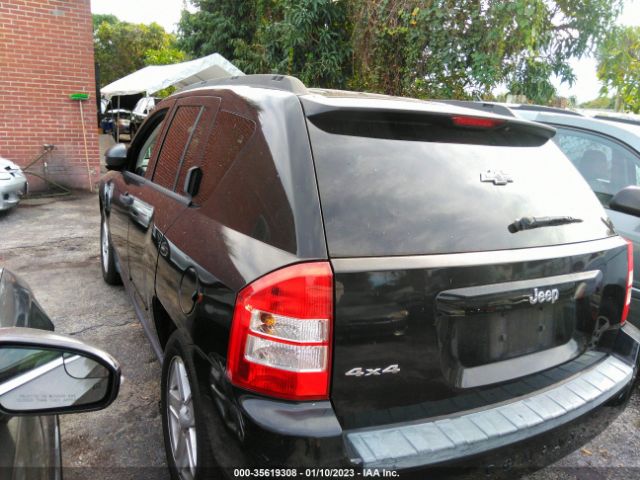 1J8FF47W98D707234 Jeep Compass Sport