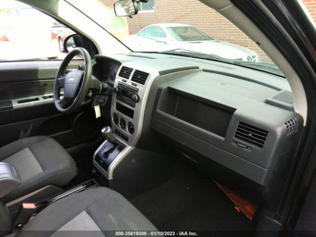 1J8FF47W98D707234 Jeep Compass Sport