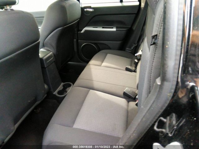 1J8FF47W98D707234 Jeep Compass Sport