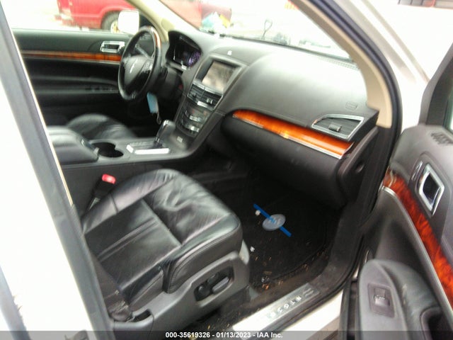 2014 LINCOLN MKT ECOBOOST VIN: 2LMHJ5AT3EBL56101