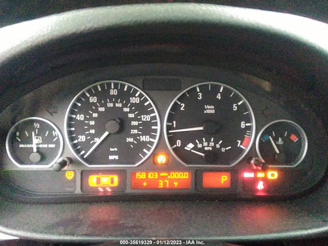 BMW 3 Series 330xi 2004 WBAEW53484PN34678 Image 8