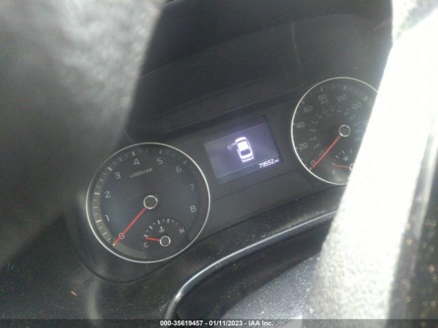 3KPF24AD9KE105725 KIA Forte Lxs