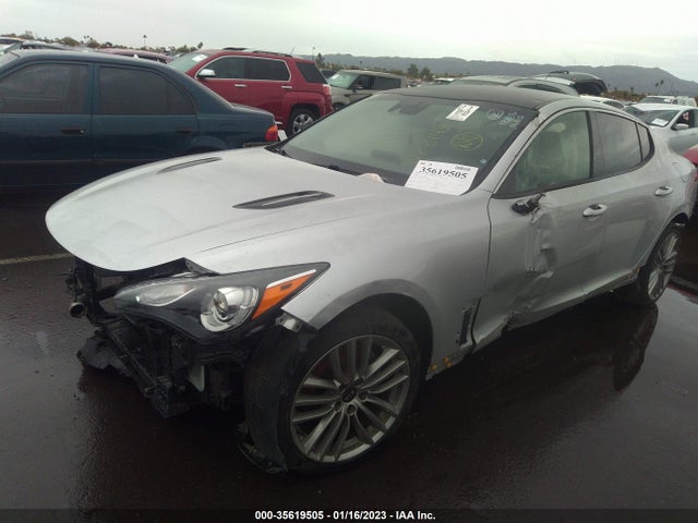 KIA Stinger Base 2018 KNAE15LA0J6022144 Image 2