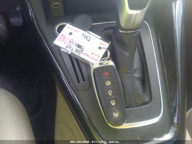 2015 Ford Focus, VIN: 1FADP3R49FL210937