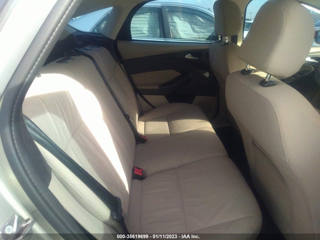 2015 Ford Focus, VIN: 1FADP3R49FL210937