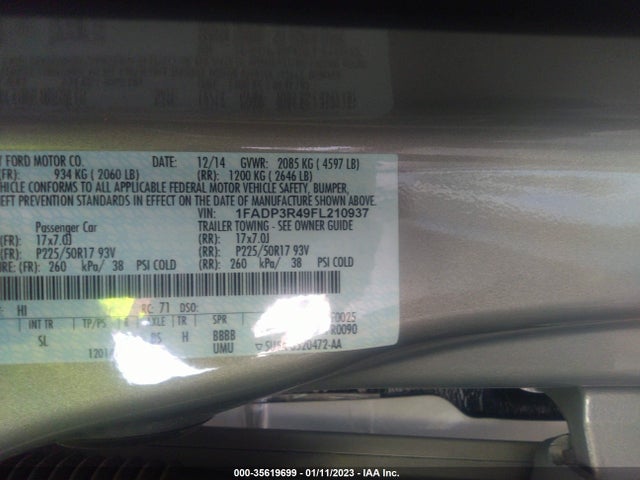 2015 Ford Focus, VIN: 1FADP3R49FL210937