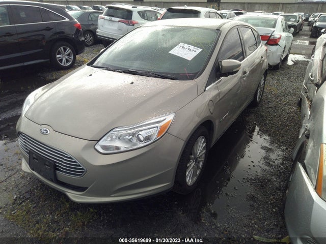 2015 Ford Focus, VIN: 1FADP3R49FL210937