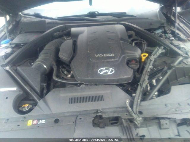 2016 Hyundai Genesis, VIN: KMHGN4JEXGU137558