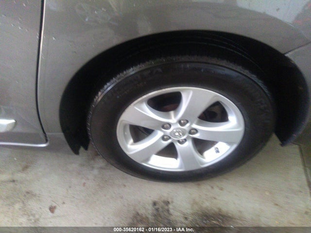 2016 Toyota Sienna, VIN: 5TDKK3DC4GS722412