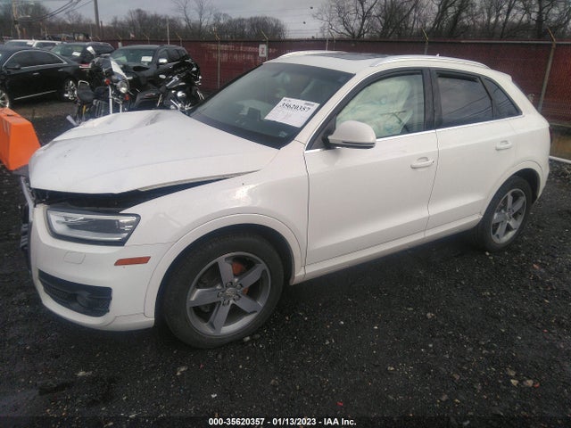 WA1EFCFS1FR005768 Audi Q3 2.0t Premium Plus