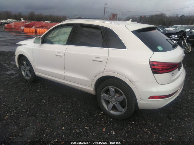 WA1EFCFS1FR005768 Audi Q3 2.0t Premium Plus