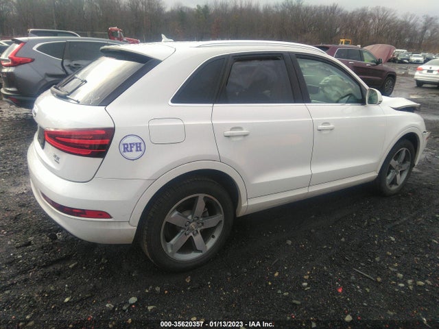 WA1EFCFS1FR005768 Audi Q3 2.0t Premium Plus