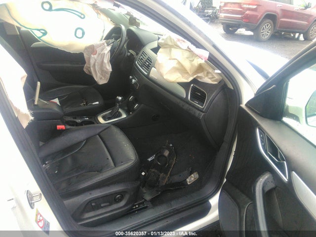 WA1EFCFS1FR005768 Audi Q3 2.0t Premium Plus