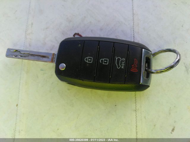 KNDJN2A29G7843682 KIA Soul Base