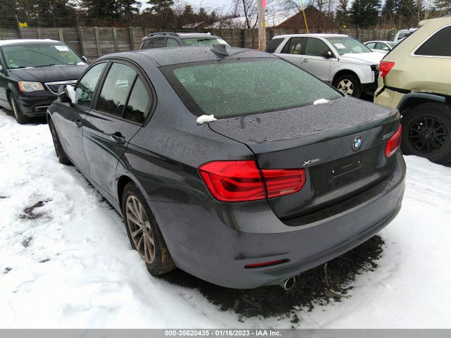 BMW 3 Series 320i Xdrive 2018 WBA8E5G56JNV03214 Image 3