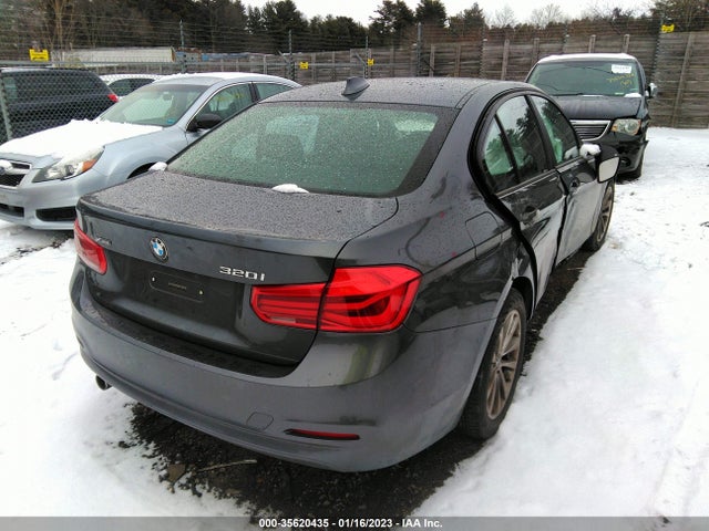 BMW 3 Series 320i Xdrive 2018 WBA8E5G56JNV03214 Image 4